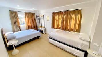 7 bedrooms, iron/ironing board, travel cot, free WiFi