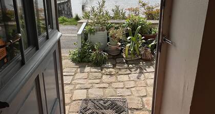 GĂźte familial avec terrasse et vue sur la Loire