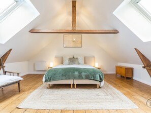 2 bedrooms, free WiFi, bed sheets