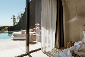 Sunrise Suite Sea View with Private Pool | 露台/庭院