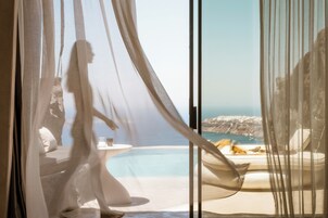 Sunset Suite Caldera View with Private Pool | Terrace/patio