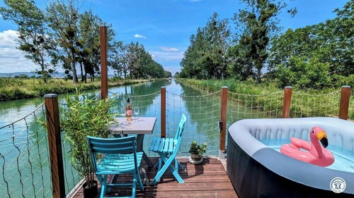 Cottage Flottant Insolite Terrasse Nature Pêche Près Dijon