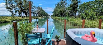 Cottage Flottant Insolite Terrasse Nature Pêche Près Dijon