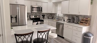 Located right at the center of Elizabethtown , Lancaster, York and Hershey park.