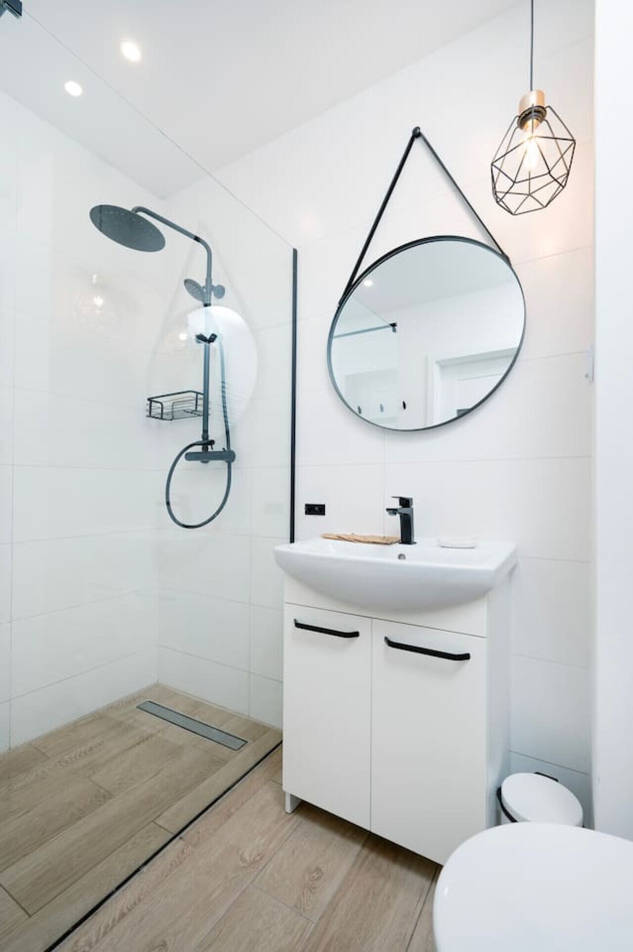 Hair dryer, towels