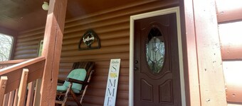 Peaceful Cabin Steps Away From The Creek, Convenient Access To ATV Trails!