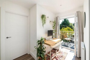 2 bedrooms