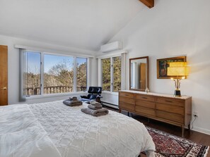 3 soverom, strykejern/-brett, wi-fi og sengetøy