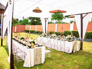 Terrace/patio - JLK Guest House & Events Centre (Koforidua)