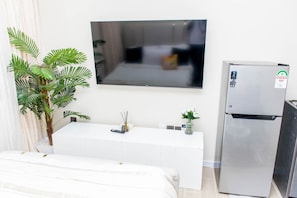 2 bedrooms, WiFi, bed sheets - ART’s Suites (Kisumu)