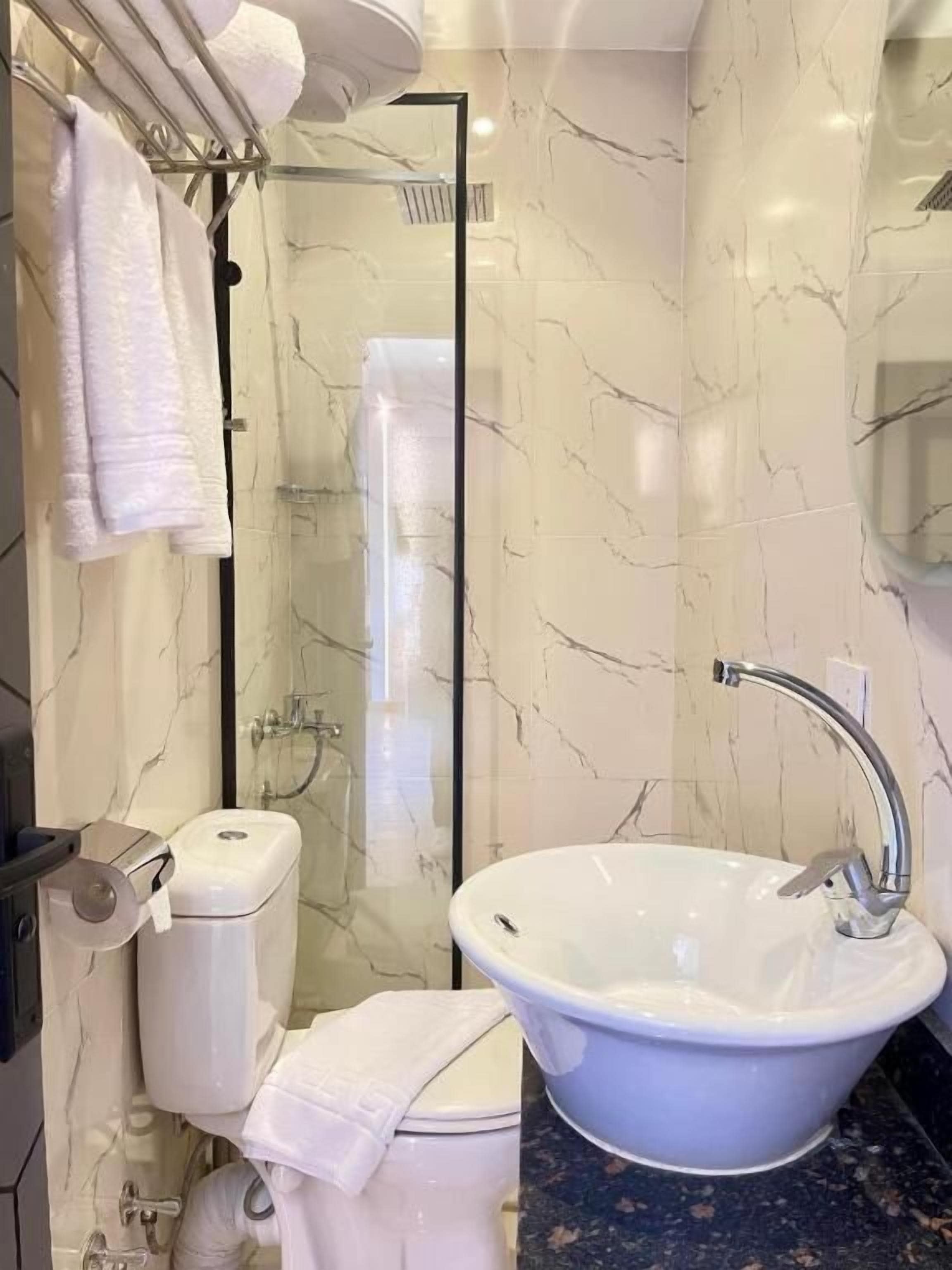 Photo - Pyramids Tower