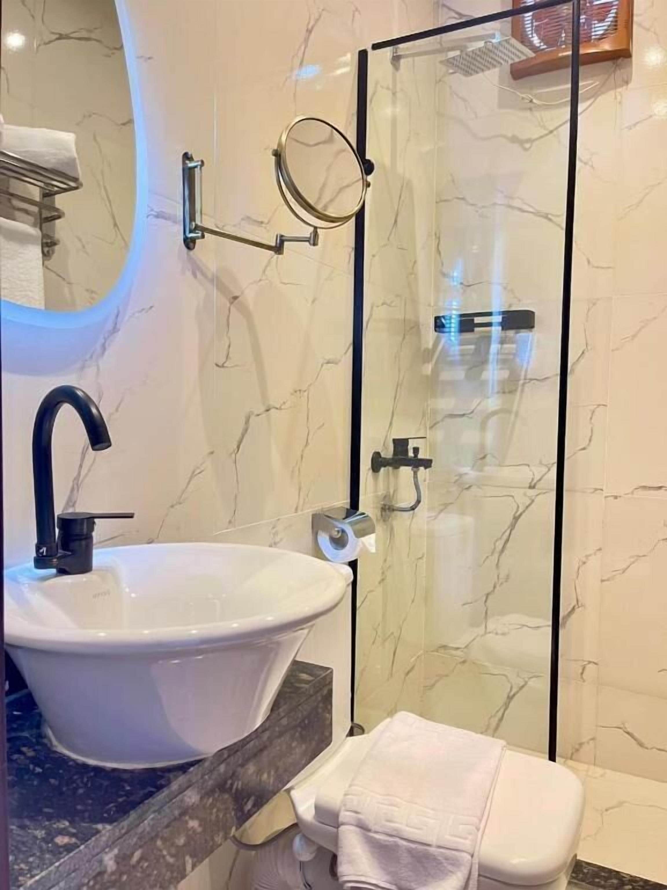 Photo - Pyramids Tower