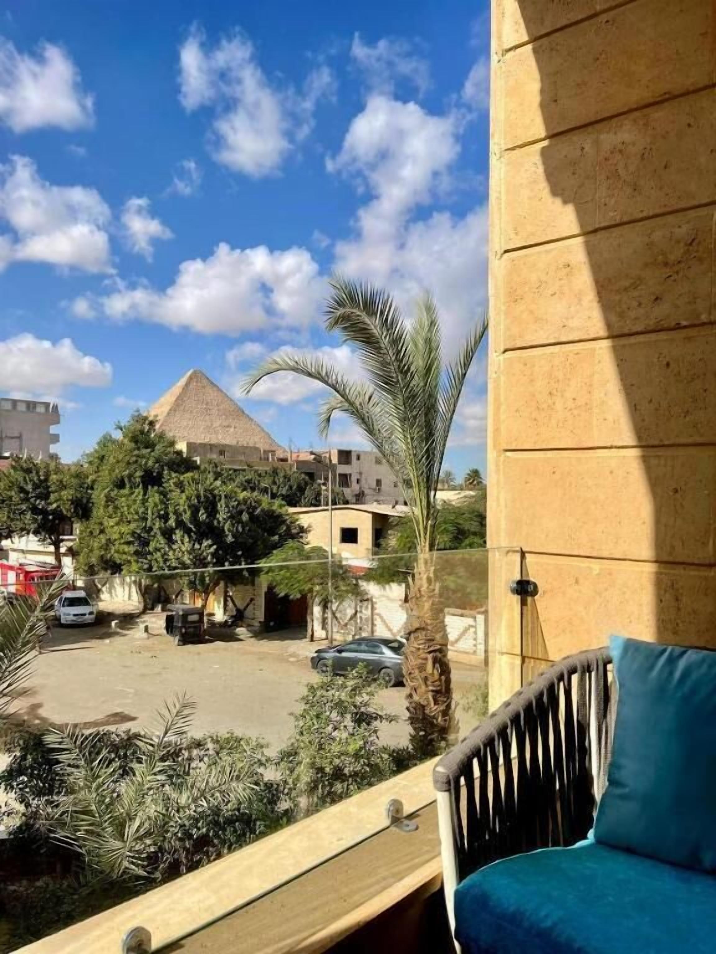 Photo - Pyramids Tower