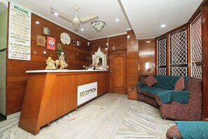 Reception - Hotel Paradise Continental (Jaipur)