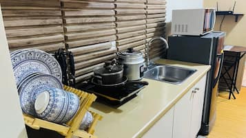 Basic Apartment | Private kitchen