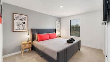 3 chambres, fer et planche à repasser, Wi-Fi, draps fournis