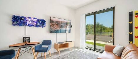 TV, offices
