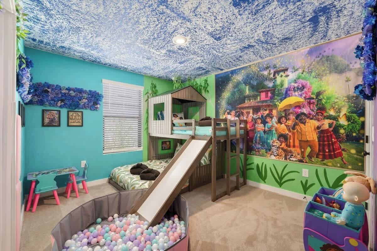 3 habitaciones, tabla de planchar con plancha, wifi y ropa de cama 