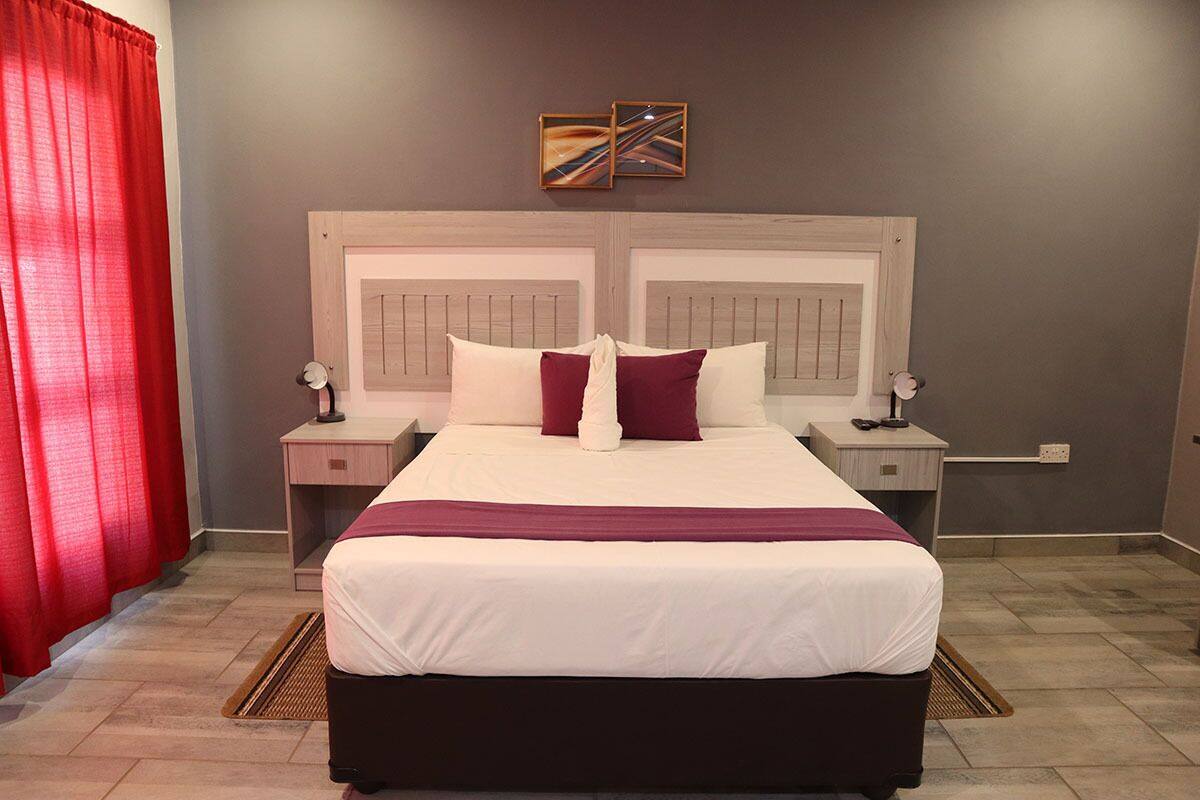 Chambre luxueuse double | Fer et planche à repasser, accès au Wi-Fi (inclus)