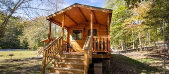 Lakeview, Cozy Cottage, Resort Access!