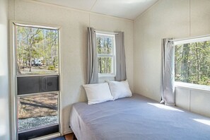 2 bedrooms - Lake Access, Resort Amenities, Firepit! (Spotsylvania)