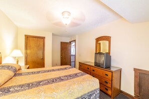 2 chambres, fer et planche à repasser, accès Internet