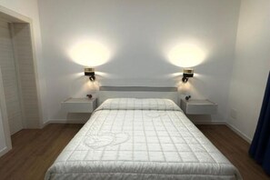 2 Schlafzimmer, Zimmersafe, kostenloses WLAN, Bettwäsche