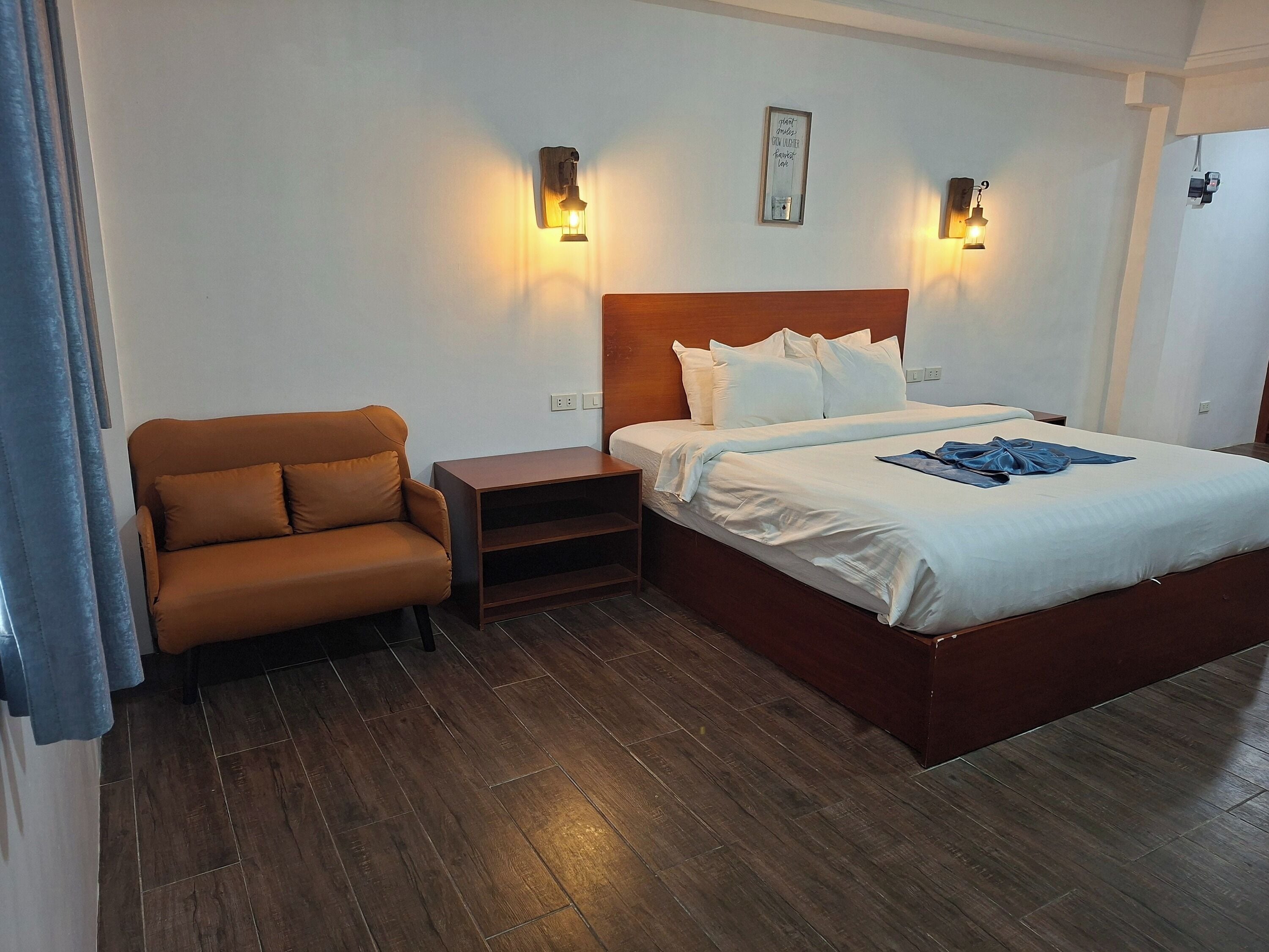 Standard Double Room | Bed sheets