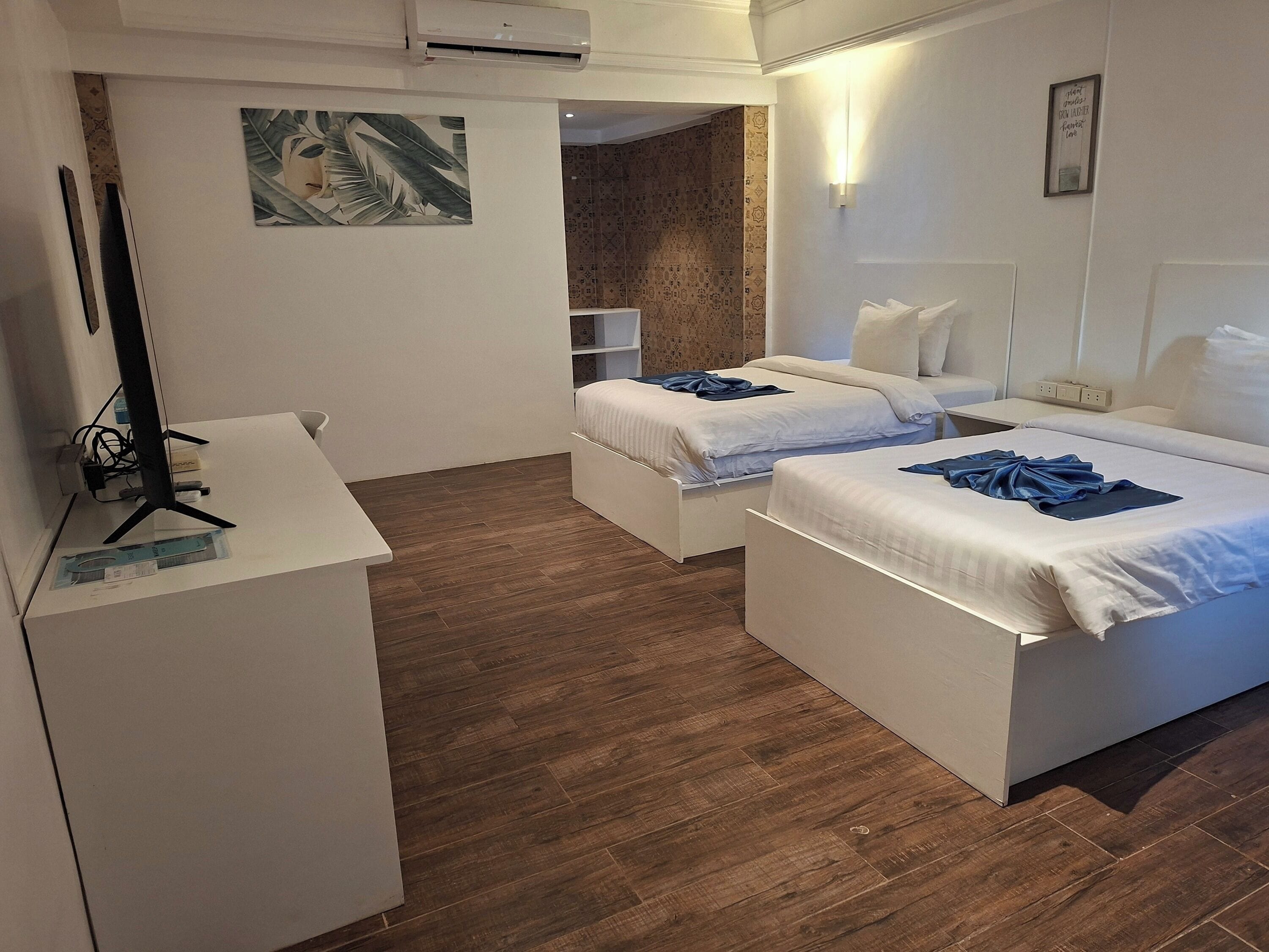 Twin Room | Bed sheets