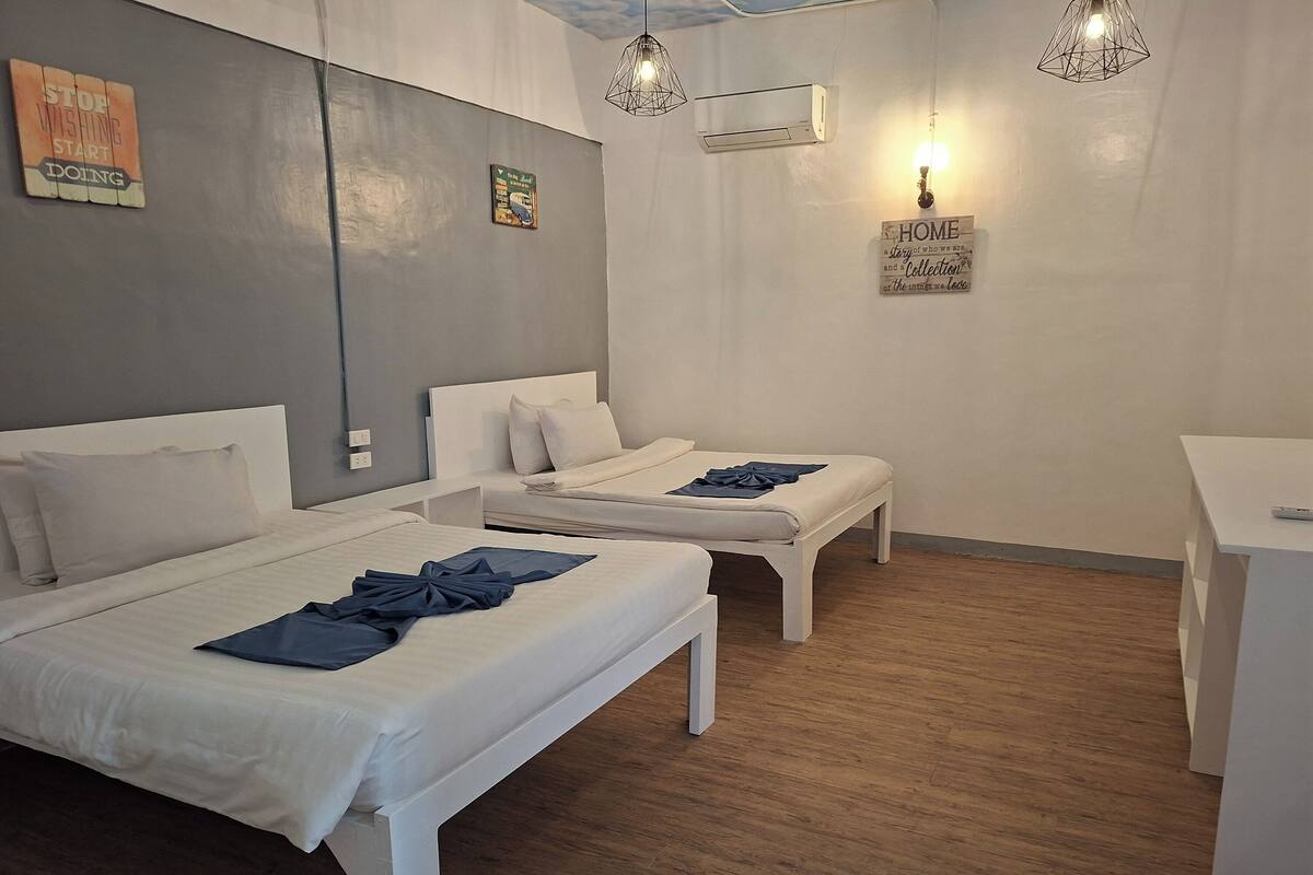 Desk, blackout curtains, free WiFi, bed sheets