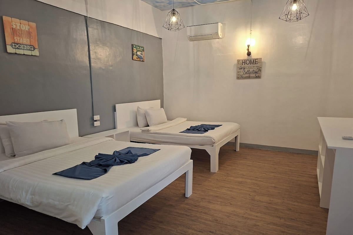 Standard Family Room | Bed sheets