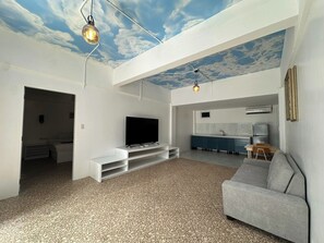 Deluxe Family Room | Bed sheets