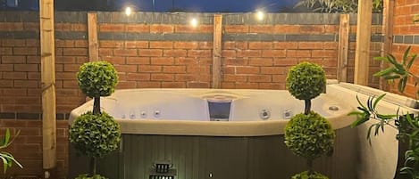 Apartment | 8 bedrooms