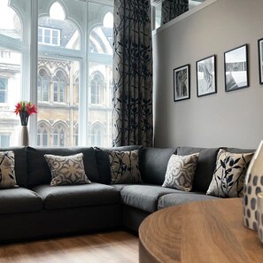 公寓 | 10 間臥室、書桌