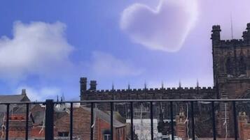 Apartment | 10 bedrooms, desk