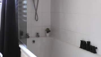 Apartment | Bathroom