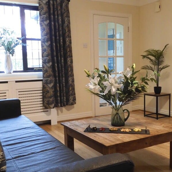 Apartament | 2 dormitoris i planxa i posts de planxar