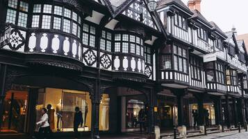 Apartment | 3 bedrooms, iron/ironing board