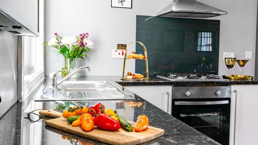 The Gathering Chester 3 Sleeps 14 Very Close to City Centre