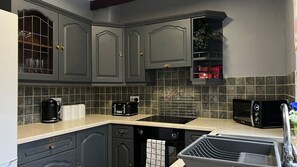 Apartment | 2 bedrooms, iron/ironing board - The Deeside - North Wales Sleeps up to 7 (Buckley)