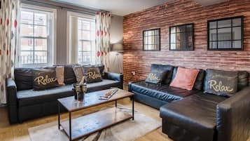 Apartment | 5 bedrooms, iron/ironing board