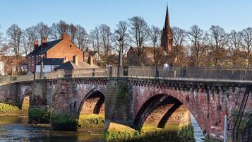 Apartment | 5 bedrooms, iron/ironing board