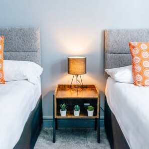 Apartament | 5 dormitoris i planxa i posts de planxar 