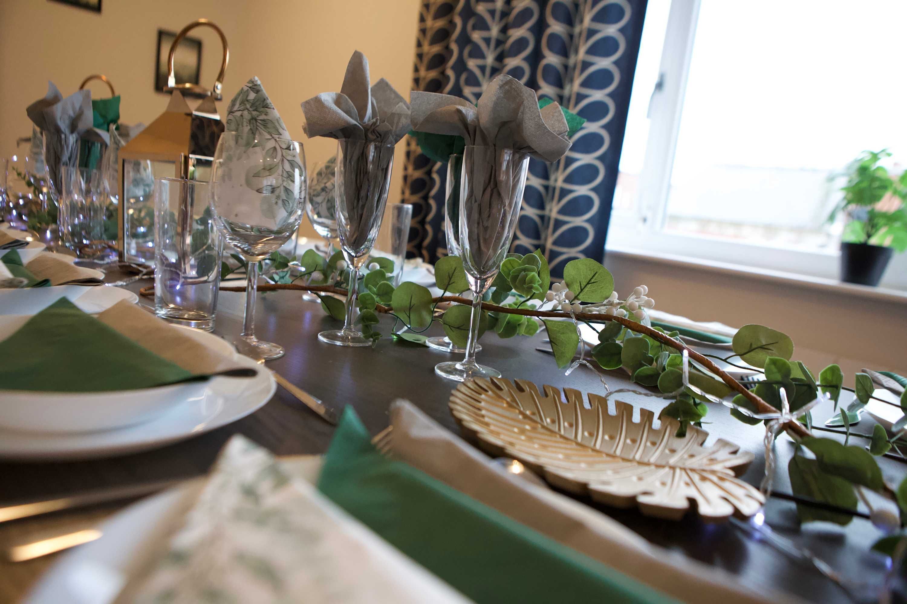 Departamento | 5 habitaciones, escritorio y tabla de planchar con plancha 