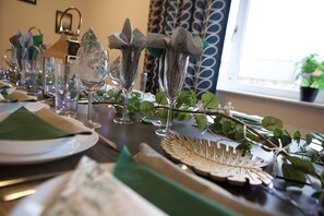 Apartment | 5 bedrooms, desk, iron/ironing board - The Gathering Sale - Sleeps Up To 22 (Sale)