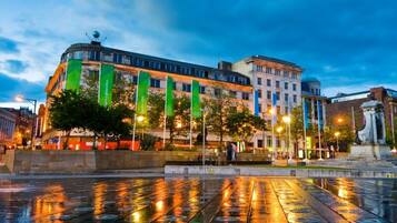 Appartamento | 5 camere, una scrivania, ferro/asse da stiro