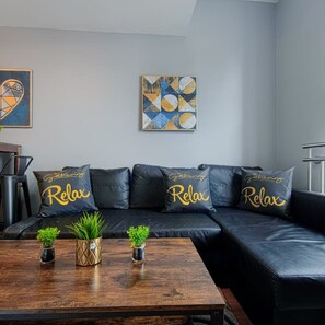 Apartment | 2 bedrooms - The Eisteddfod - Berwyn House Central Wrexham (Wrexham)