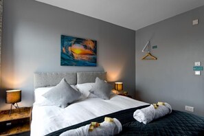 Appartement | 6 chambres, système d’insonorisation, fer et planche à repasser