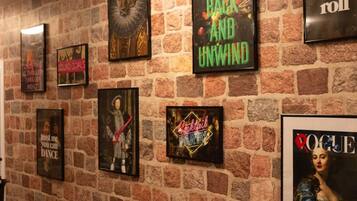 Apartment | 2 bedrooms, desk, iron/ironing board