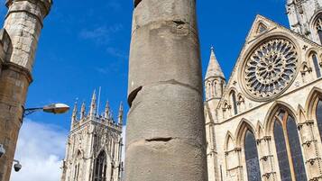 Apartment | 4 bedrooms, Internet